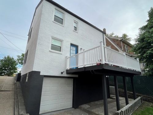 2066 Pioneer Ave, Pittsburgh PA 15226-1345 exterior