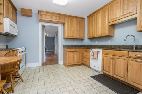 111 Moore St, Hackettstown NJ 07840-2025 exterior