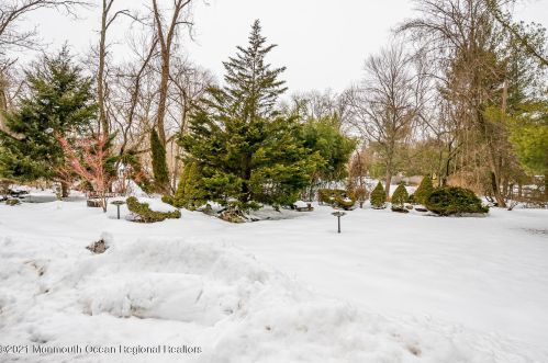 50 Farm Rd, Middletown NJ 07748-3703 exterior