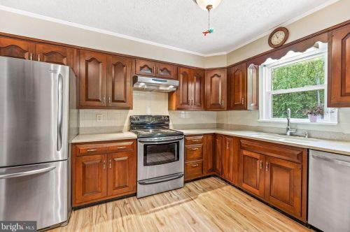 1070 Carson Dr, Huntingtown MD 20639-9507 exterior