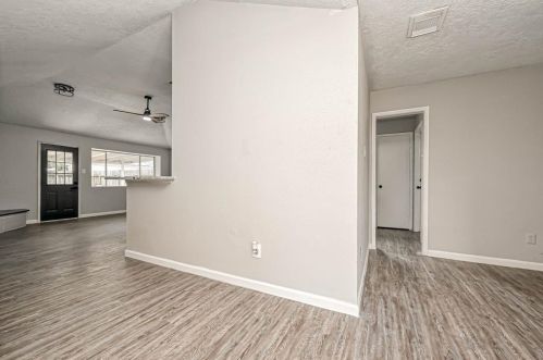 6022 Thom Rd, Humble TX 77346-2764 exterior