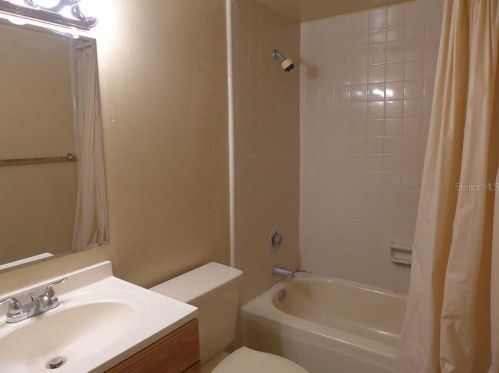 7181 Bank Dr, Tampa FL  33617-7310 exterior