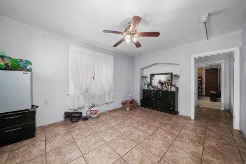 5346 Washtenaw Ave, Chicago IL  60625-3415 exterior