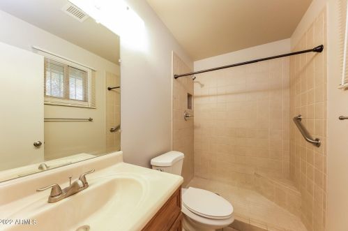 3022 Anderson Dr, Phoenix AZ  85053-1903 exterior