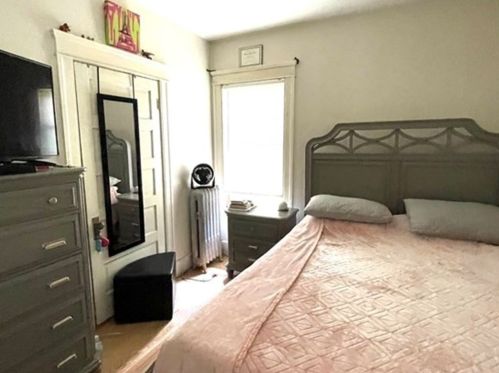 8 Hadwen Ln, Worcester MA 01602 exterior