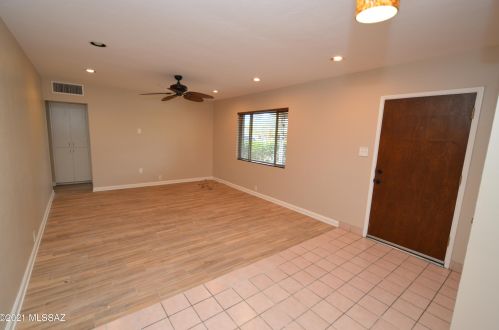 5732 Hawthorne St, Tucson AZ  85711-1524 exterior