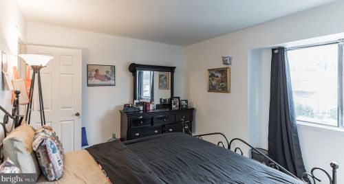 64 Liborio Ln, New Castle DE 19720-4651 exterior