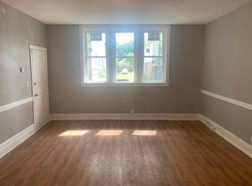 8444 Buffalo Ave, Chicago IL  60617-2609 exterior