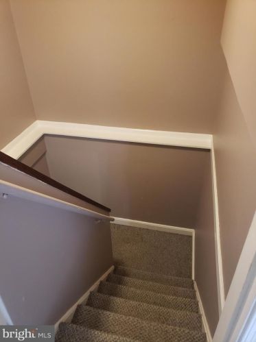 860 Pat Ln, Huntingtown MD exterior