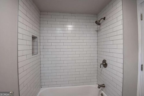 155 Hemphill School Rd, Atlanta GA  30331-1621 exterior