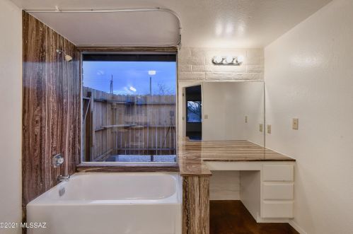 6472 Burro Creek Pl, Tucson AZ  85718-2302 exterior