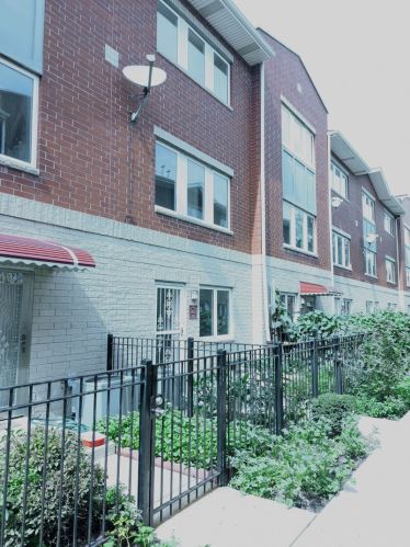 2432 32nd Pl, Chicago, IL 60608-6270