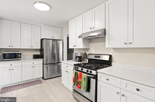 6406 16 St, Alexandria VA 22307-1411 exterior