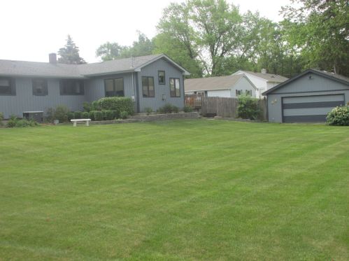 37116 Adelphi Ave, Waukegan IL  60087-3321 exterior