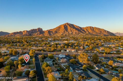 3842 50th Pl, Phoenix AZ 85018-4413 exterior