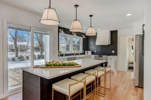 2738 117th Pl, Milwaukee WI  53222-4102 exterior