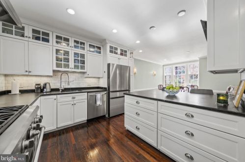 3324 Reservoir Rd, Washington DC  20007-2311 exterior