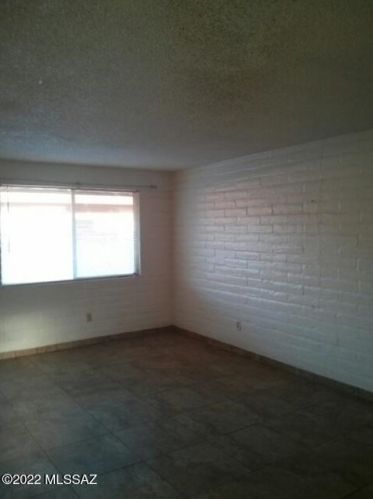 3241 Monte Vis Dr, Tucson AZ 85712-1630 exterior