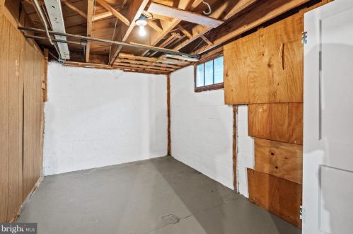 1135 Chaplin St, Washington DC  20019-4923 exterior