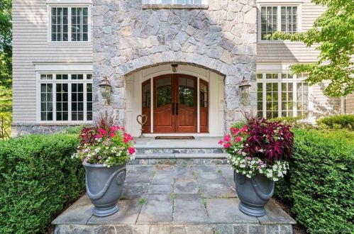 12 Thatcher Ter, Farmington CT 06032-1566 exterior