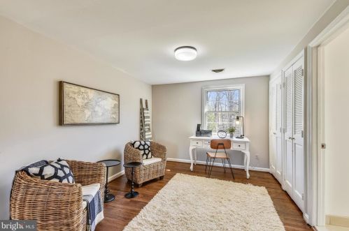 4206 Mt Vernon Memorial Hwy, Alexandria VA 22309-2809 exterior