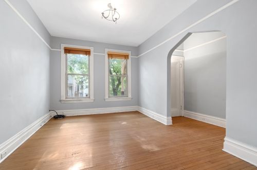 3341 Hamilton Ave, Chicago IL 60608-6036 exterior