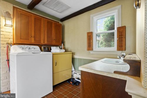 2071 Sunnyside Ave, Pottstown PA 19464-3026 exterior