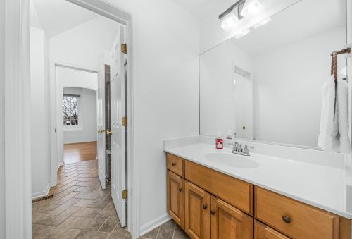 2323 Fawn Lk Cir, Naperville IL 60564-4611 exterior