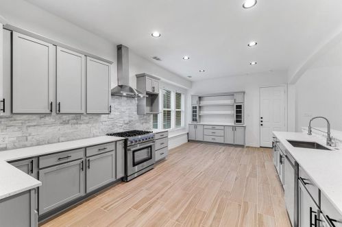 1664 Sagebrush Dr, Frisco TX 75033-7649 exterior