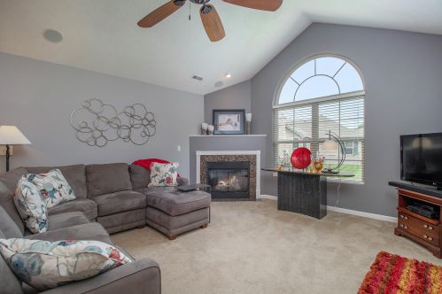 2589 Bluestone Cir, Kalamazoo, MI 49009-6759