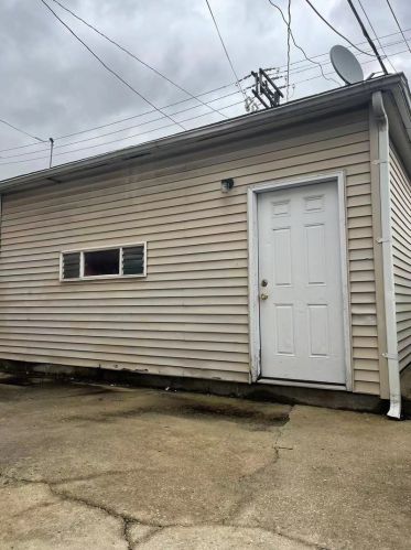 3603 Winchester Ave, Chicago IL 60609-1234 exterior