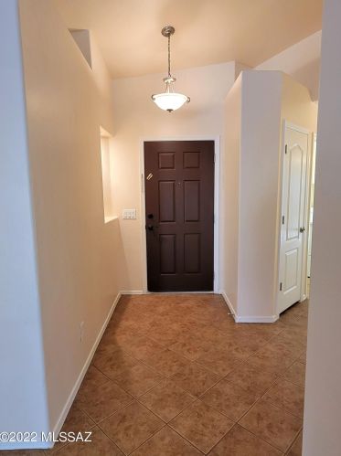 7165 Bloomtree Ln, Tucson AZ  85756-6134 exterior