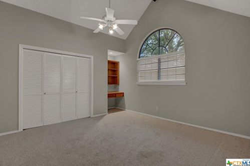 9335 Gloxinia Dr, San Antonio TX 78266-2530 exterior