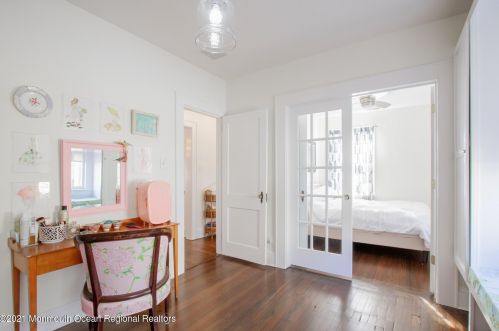 60 Chestnut St, Red Bank NJ exterior