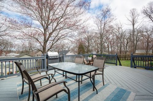 48 Housatonic St, Worcester MA 01606-1617 exterior