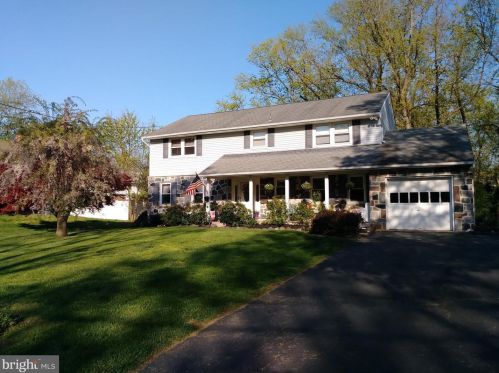 206 Devon Rd, Riverton, NJ 08077-4303