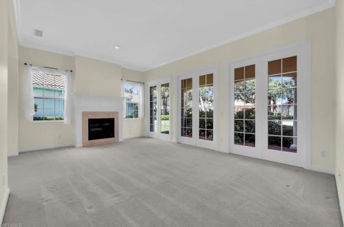 4822 Martinique Way, Naples FL 34119-9551 exterior