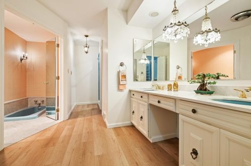 213 Harwick Dr, Pittsburgh PA  15235-5331 exterior