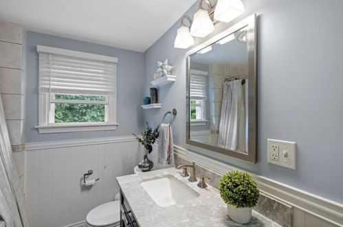 36 Mulberry Cir, Providence RI 02919-2534 exterior