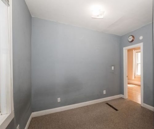 1856 Arlington Pl, Milwaukee WI 53202-1619 exterior