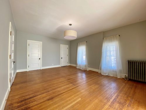 1000 48th St, Chicago IL 60615-1802 exterior