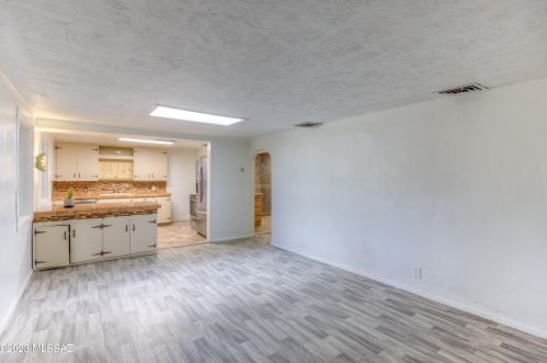 4602 Seneca St, Tucson AZ  85712-3272 exterior