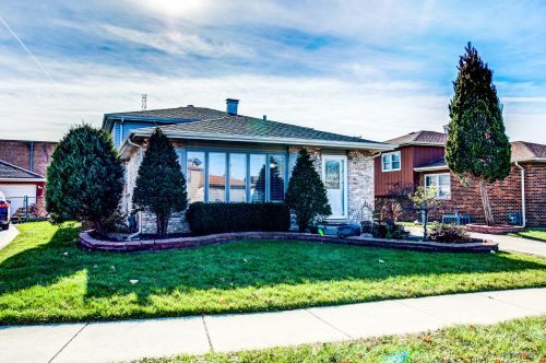 4905 124th St, Chicago, IL 60803-2948