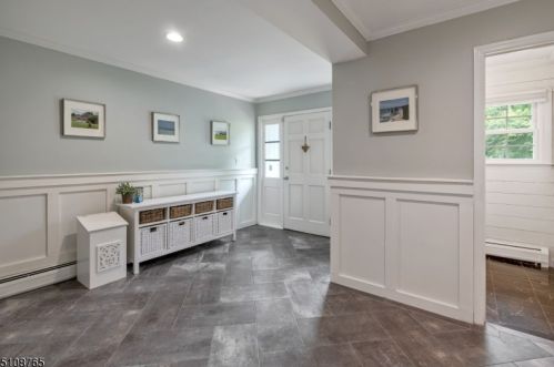 162 Bee Mdw Pkwy, Whippany NJ exterior