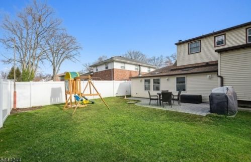 1971 Portland Ave, Scotch Plains NJ 07076-1802 exterior