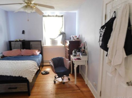 37 Harding St, New Britain CT 06052-1608 exterior