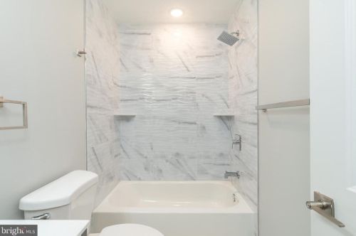 1720 22nd St, Philadelphia PA 19145-1943 exterior