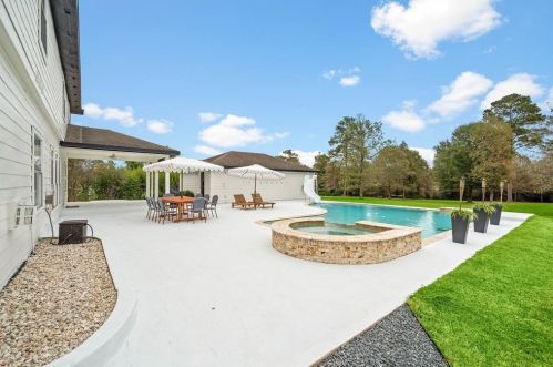 11410 Connie Ln, Montgomery TX 77316-5430 exterior