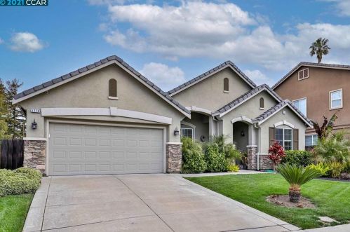 1776 Granada Dr, Concord, CA 94519-1504