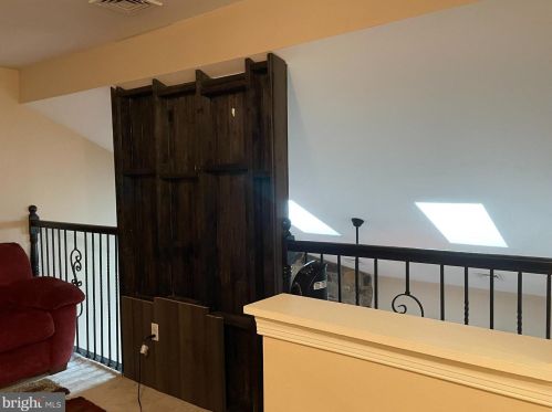 142 Merlin Dr, Hummelstown PA exterior